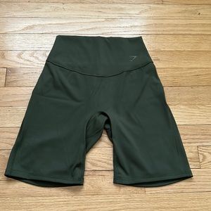Never worn Gymshark Elevate Cycling Shorts in moss olive